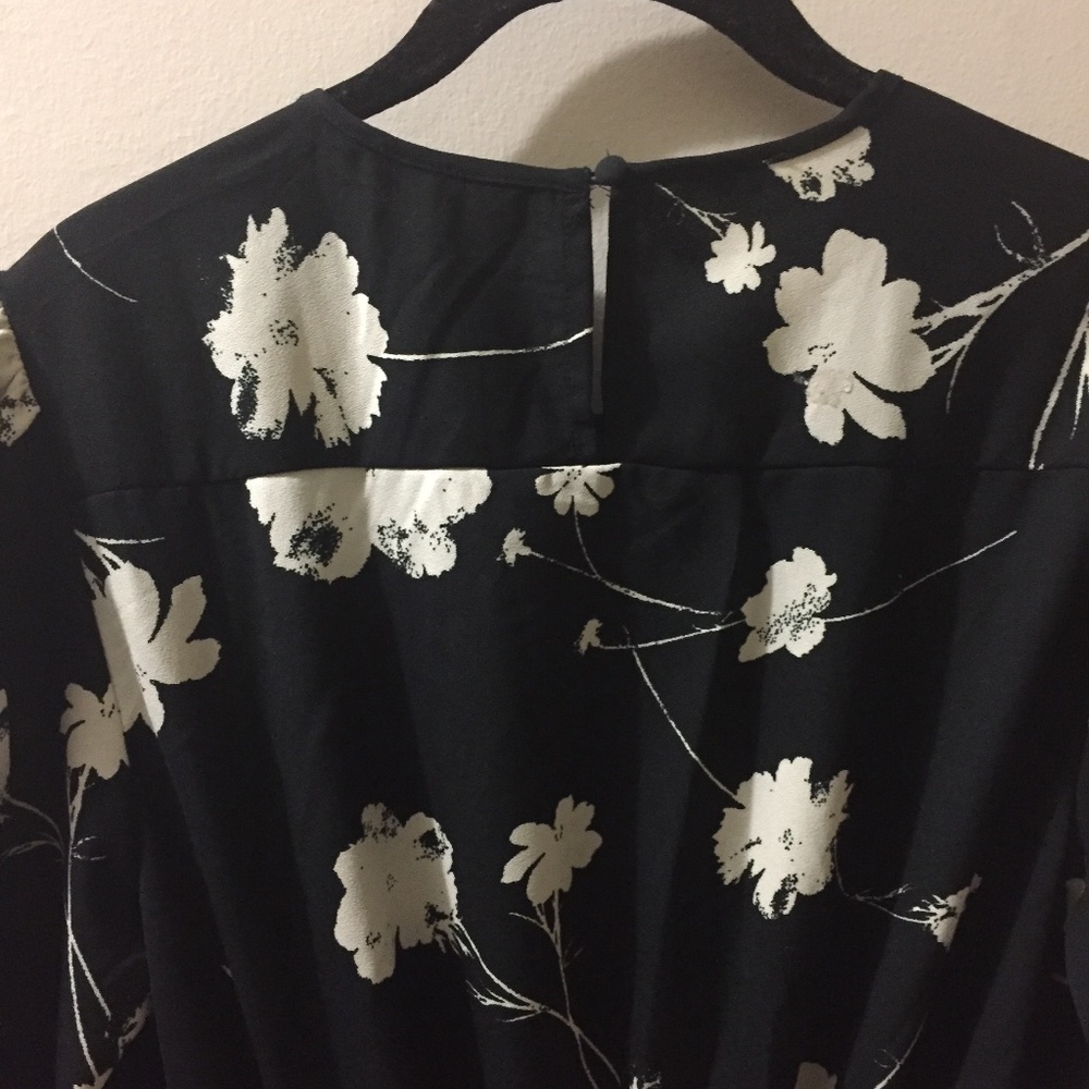 Dress - Picture 4 of 5